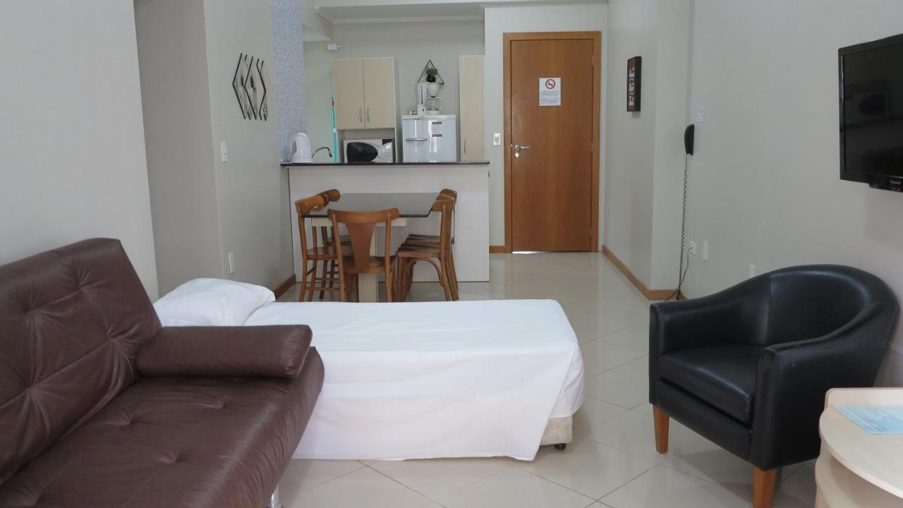 Costa Sul Stay - Quartos, Studios E Apartamentos Por Temporada No Centro De Bc Балнеариу-Камбориу Экстерьер фото